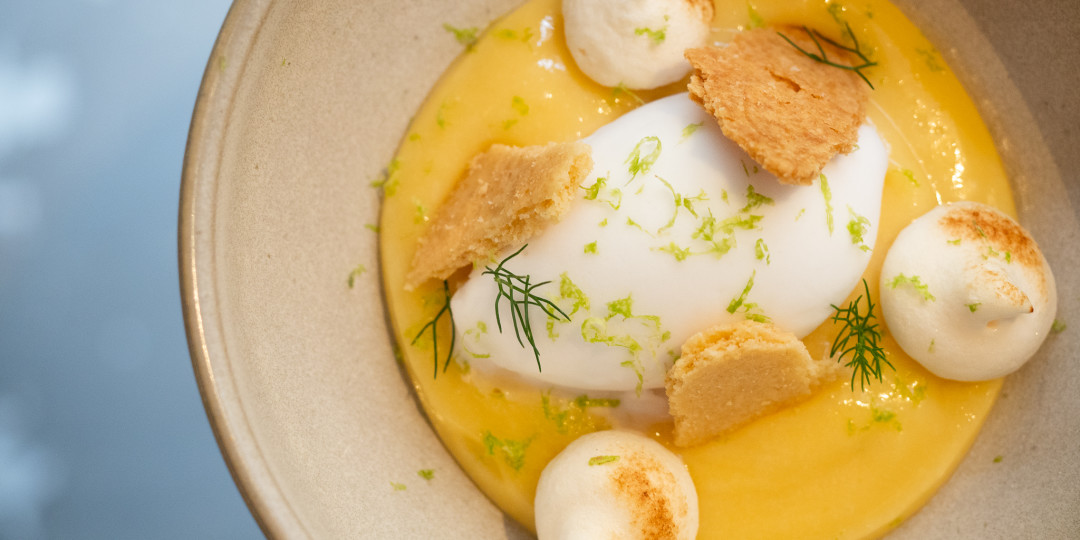 Lemon pie: crema de llimona, merenga, galeta i sorbet de llimona